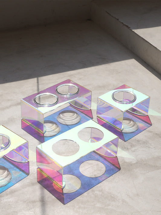 Holographic Elevated Feeding Table