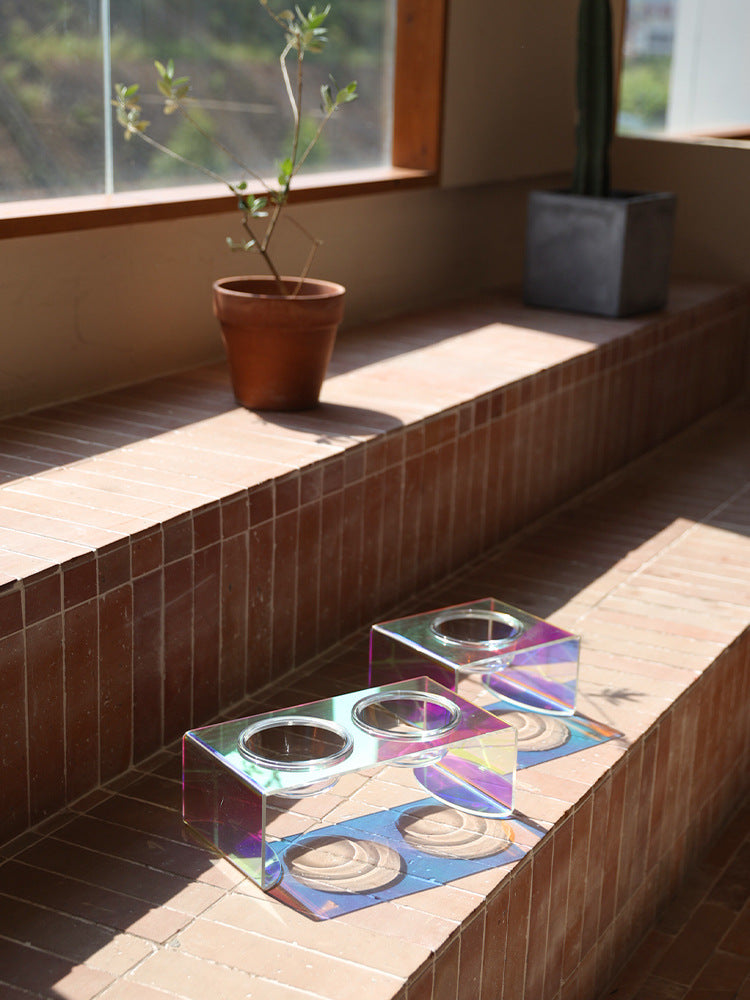 Holographic Elevated Feeding Table